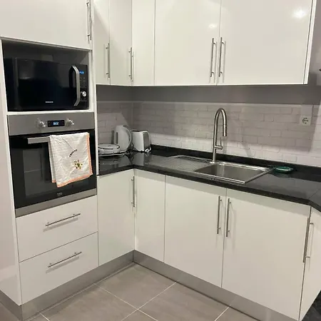 Vona - Private Pool, Beautiful Garden In 3 Bdr Вилла