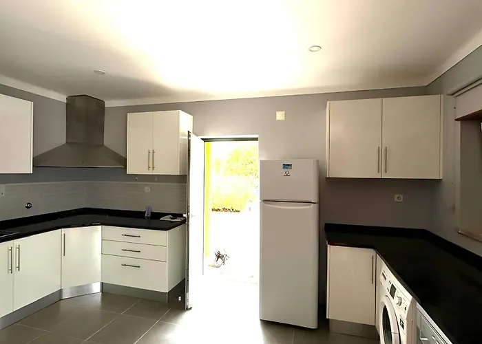 Vona - Private Pool, Beautiful Garden In 3 Bdr *